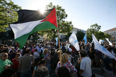 SOLIDARIEDADE COM TRABALHADORES E POVO DA PALESTINA!