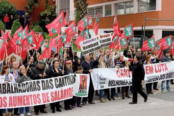 TRABALHADORES DAS CANTINAS EM LUTA!