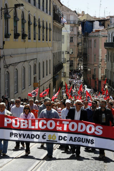 MARCHA CONTRA AS PRIVATIZAÇÕES DOS TRANSPORTES JUNTA MAIS DE MIL!