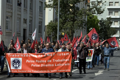 TRABALHADORES DA EMEF DEFENDEM EMPRESA ESTRATÉGICA PARA O SECTOR FERROVIÁRIO!