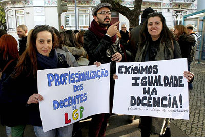 PROFESSORES DE LÍNGUA GESTUAL PORTUGUESA EM LUTA